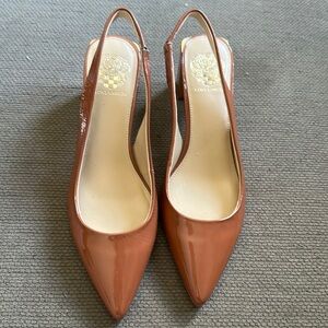 Never been worn burgundy Vince Camuto heels!